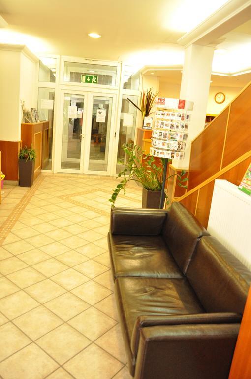 Pensión Center 3*